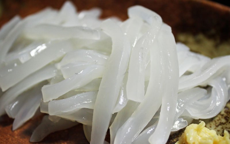 能登小木港産船凍イカ（2ハイ）【200g～260gサイズ】